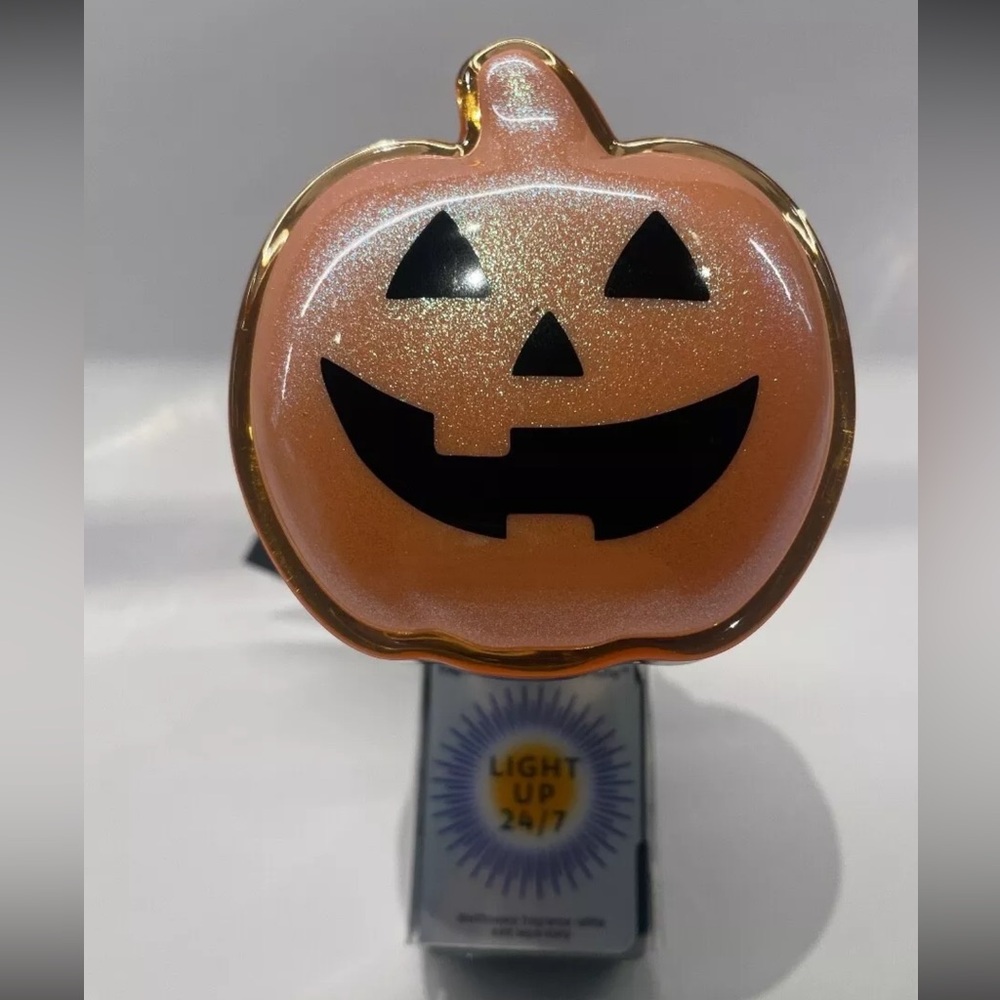 🎃 HALLOWEEN Glow JACK-O-LANTERN Pumpkin WALLFLOWER PLUG-IN: BATH & BODY WO… - Picture 4 of 9